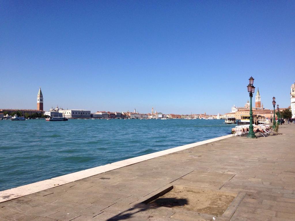 Venetian Mood: Secret Garden Lägenhet Exteriör bild